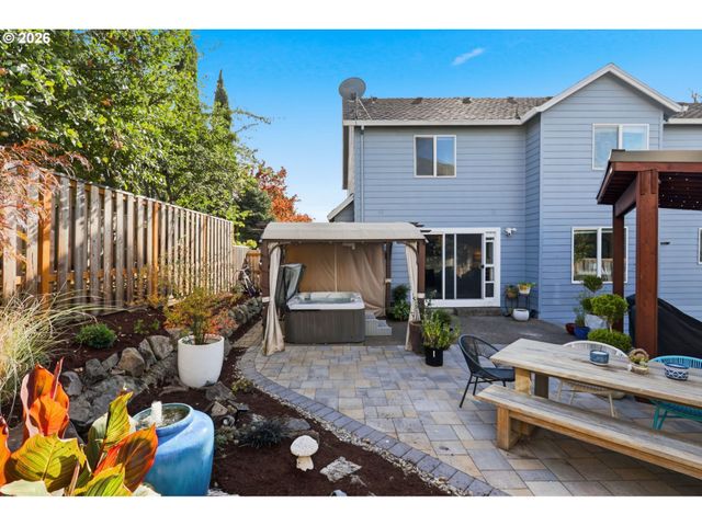 16418 Se ORCHARD VIEW Ln, Damascus, OR 97089