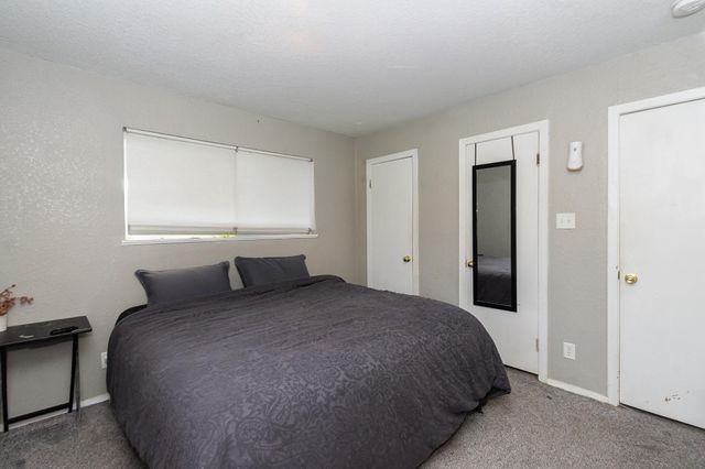 706 E New York Street, Brazoria, TX 77422