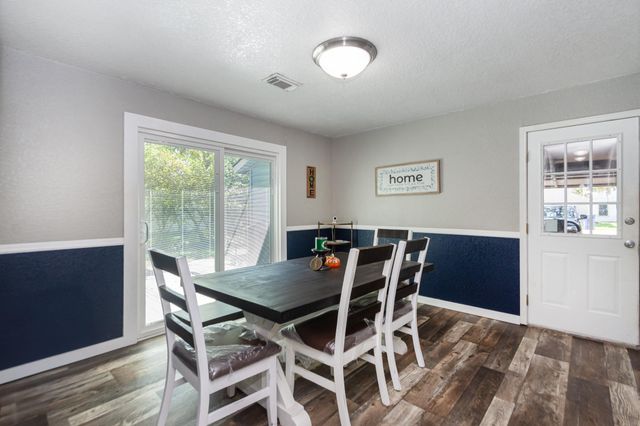 706 E New York Street, Brazoria, TX 77422