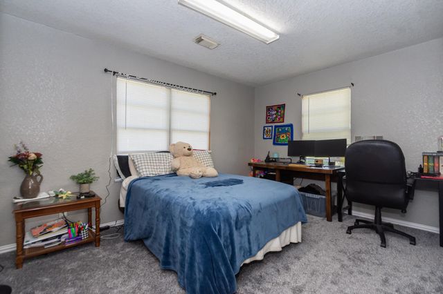 706 E New York Street, Brazoria, TX 77422