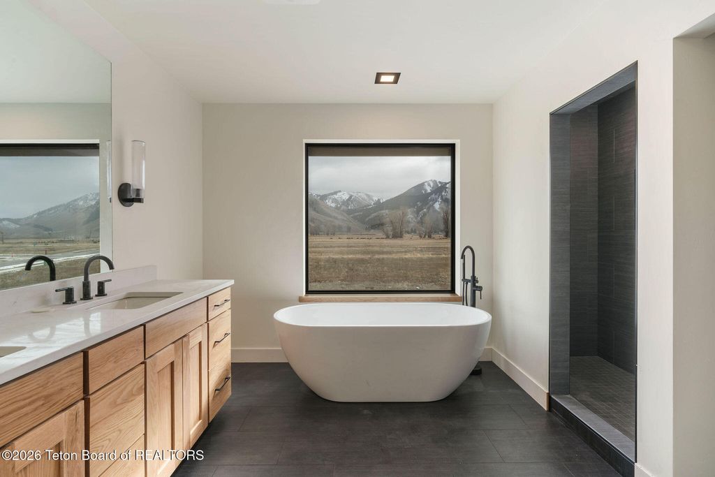 2055 LOG CABIN CLB Road, Jackson, WY 83001