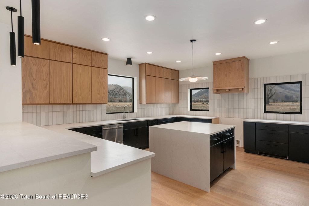 2055 LOG CABIN CLB Road, Jackson, WY 83001 photo 2