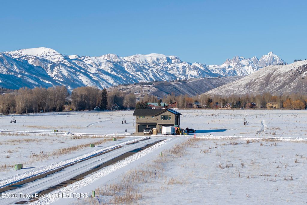 2055 LOG CABIN CLB Road, Jackson, WY 83001 photo 22