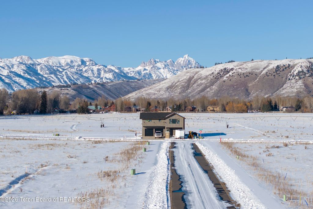 2055 LOG CABIN CLB Road, Jackson, WY 83001 photo 23