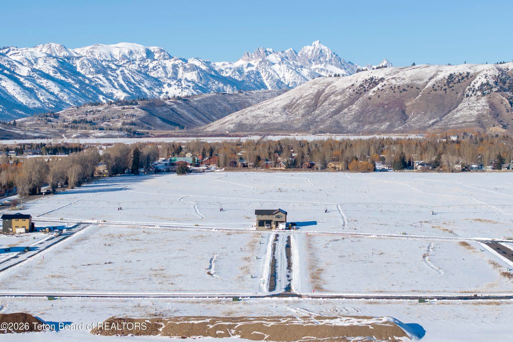 2055 LOG CABIN CLB Road, Jackson, WY 83001 photo 24