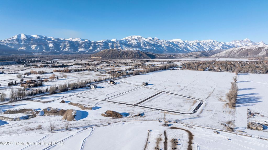 2055 LOG CABIN CLB Road, Jackson, WY 83001 photo 25