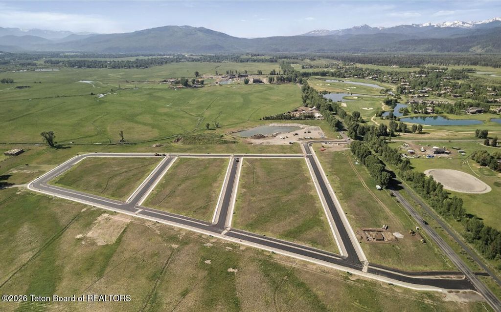 2055 LOG CABIN CLB Road, Jackson, WY 83001 photo 28