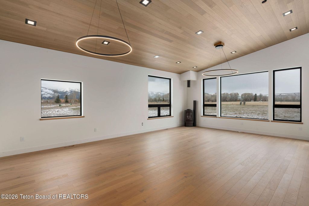 2055 LOG CABIN CLB Road, Jackson, WY 83001 photo 3