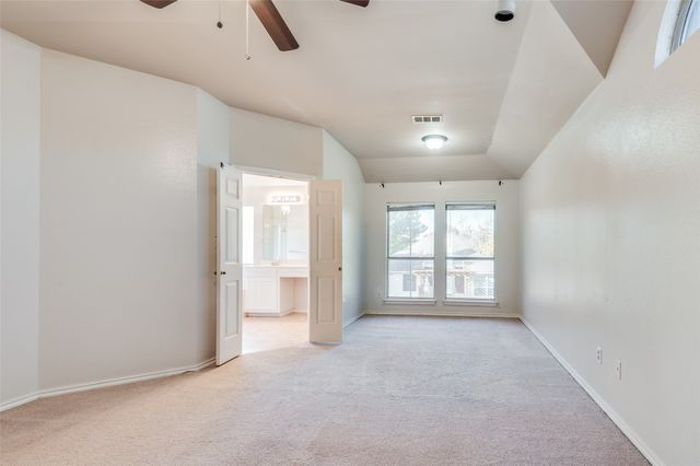 911 Harwood Court, Euless, TX 76039