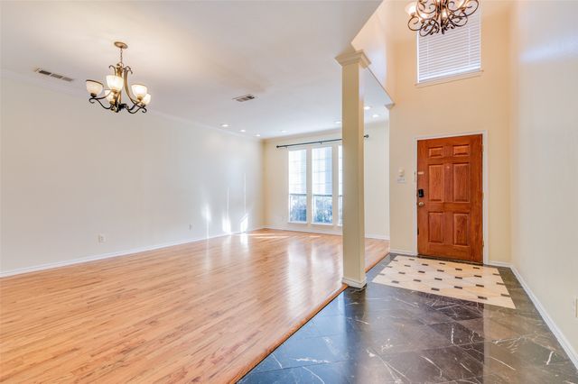 911 Harwood Court, Euless, TX 76039