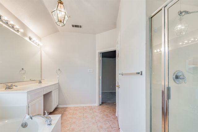 911 Harwood Court, Euless, TX 76039