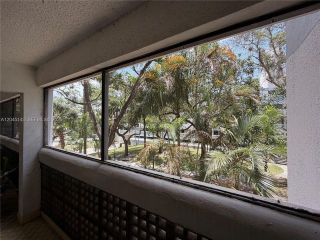3301 Spanish Moss Terrace 306, Lauderhill, FL 33319