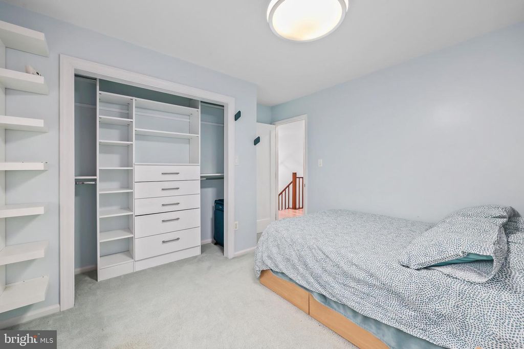 Image 23 of property listing at 2319 GLADE BANK WAY, Reston, VA 20191