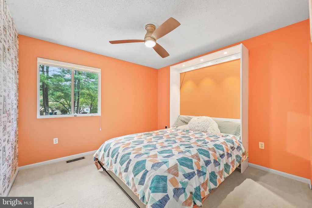 Image 25 of property listing at 2319 GLADE BANK WAY, Reston, VA 20191