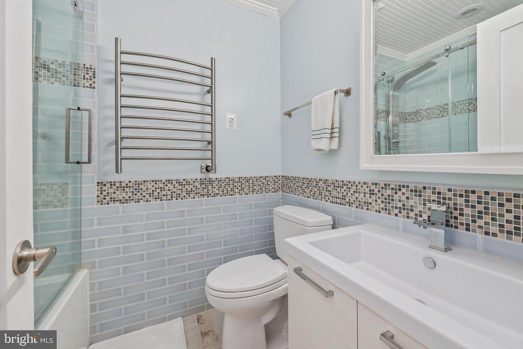 Image 28 of property listing at 2319 GLADE BANK WAY, Reston, VA 20191