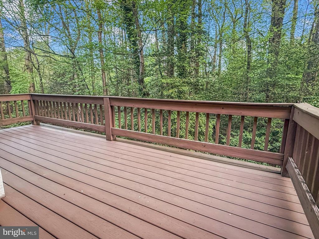 Image 35 of property listing at 2319 GLADE BANK WAY, Reston, VA 20191