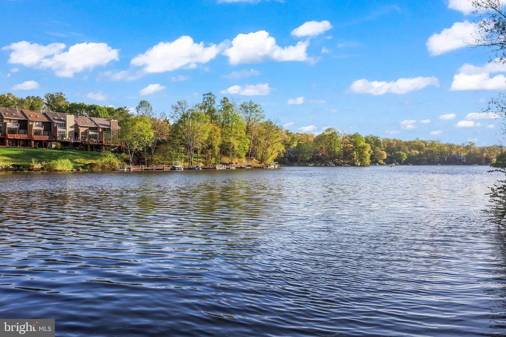 Image 41 of property listing at 2319 GLADE BANK WAY, Reston, VA 20191