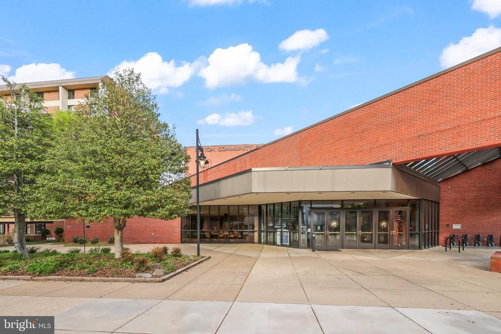 Image 42 of property listing at 2319 GLADE BANK WAY, Reston, VA 20191