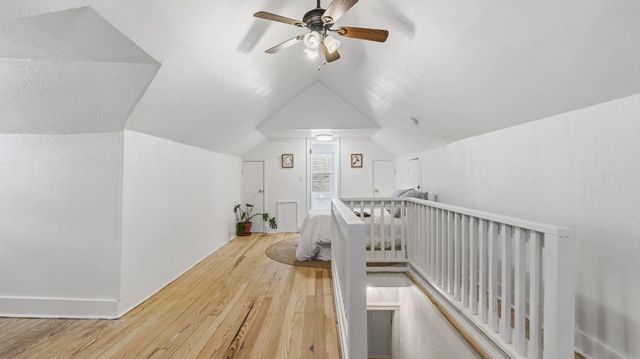 1516 S Kimbrough Avenue, Springfield, MO 65807