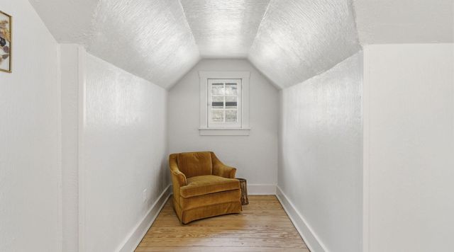 1516 S Kimbrough Avenue, Springfield, MO 65807