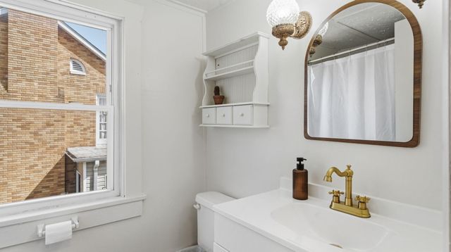 1516 S Kimbrough Avenue, Springfield, MO 65807