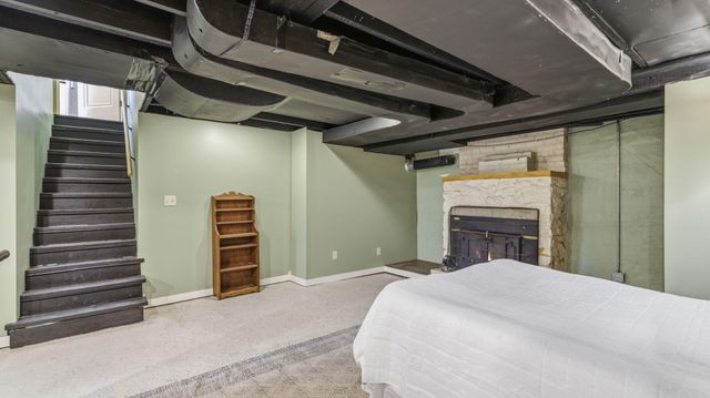 1516 S Kimbrough Avenue, Springfield, MO 65807