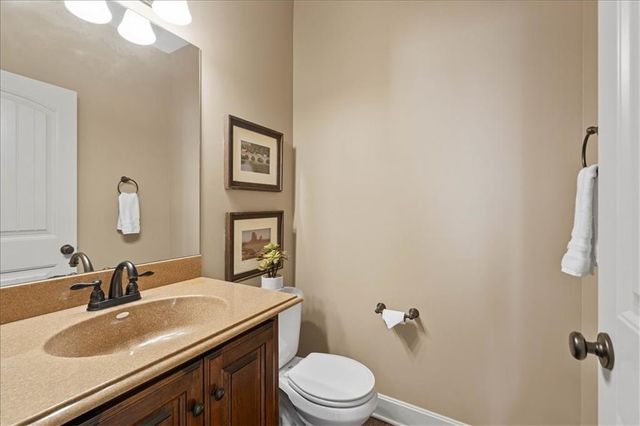 3107 W 155th Terrace, Overland Park, KS 66224