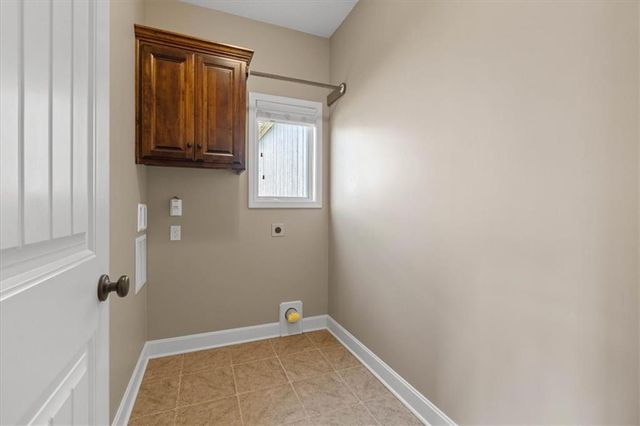 3107 W 155th Terrace, Overland Park, KS 66224