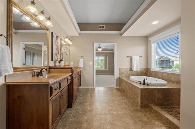 3107 W 155th Terrace, Overland Park, KS 66224