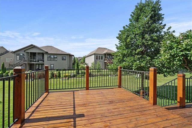 3107 W 155th Terrace, Overland Park, KS 66224