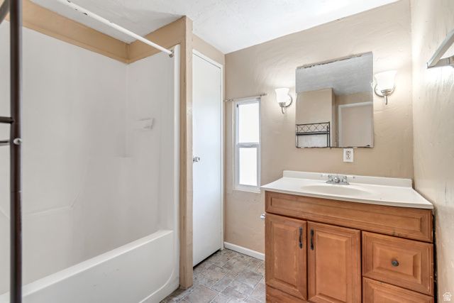 6954 S FLAMINGO WAY, West Jordan, UT 84084