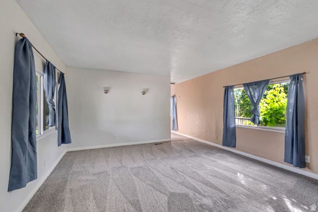 6954 S FLAMINGO WAY, West Jordan, UT 84084