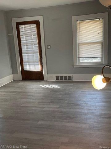 1475 Webster Street, Birmingham, MI 48009