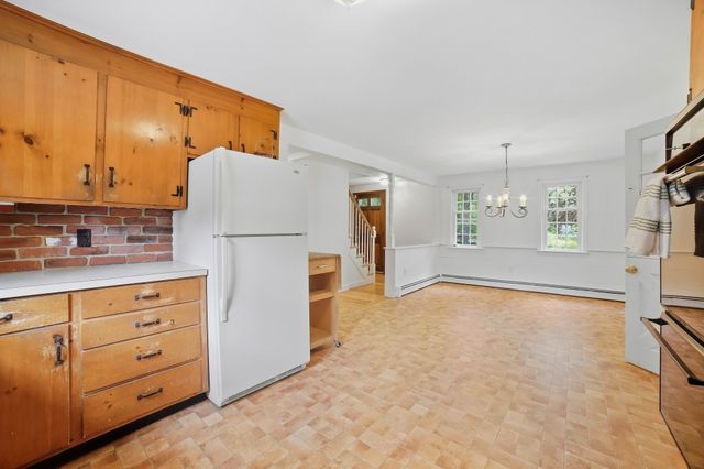 407 Stow Rd, Boxborough, MA 01719