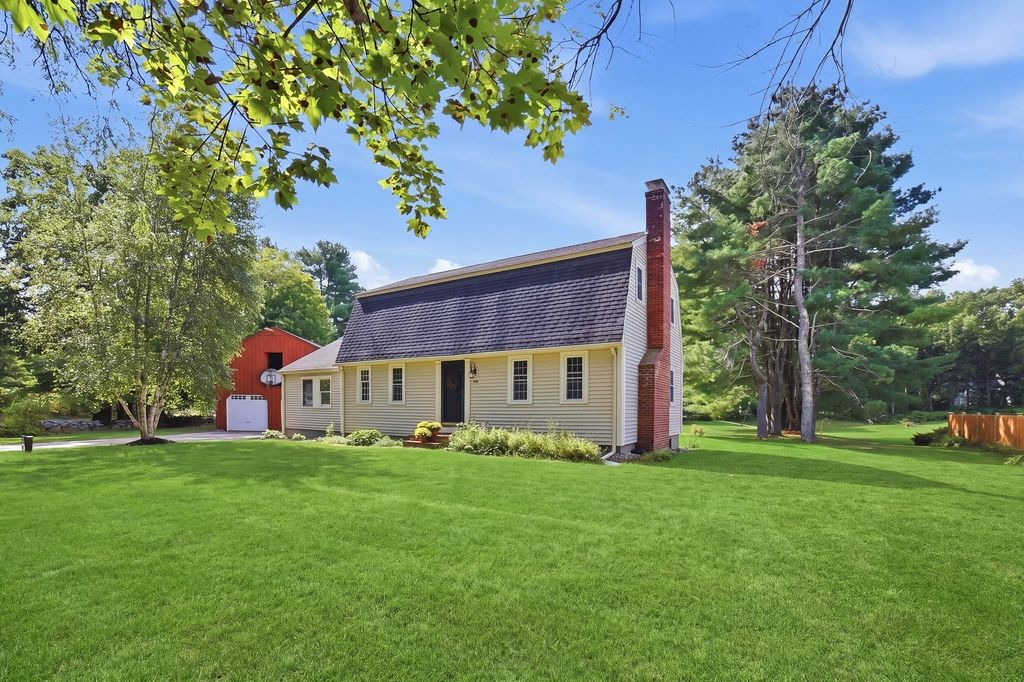 407 Stow Rd, Boxborough, MA 01719