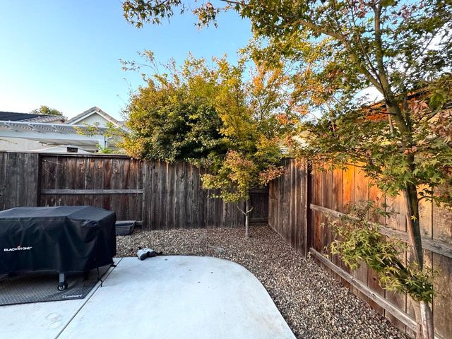 117 Bing Dr, Lodi, CA 95240