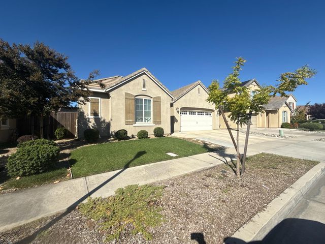 117 Bing Dr, Lodi, CA 95240