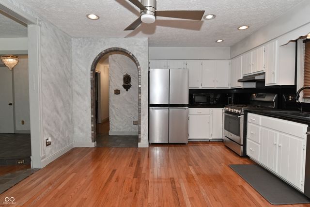 1436 Concordia Drive, Avon, IN 46123