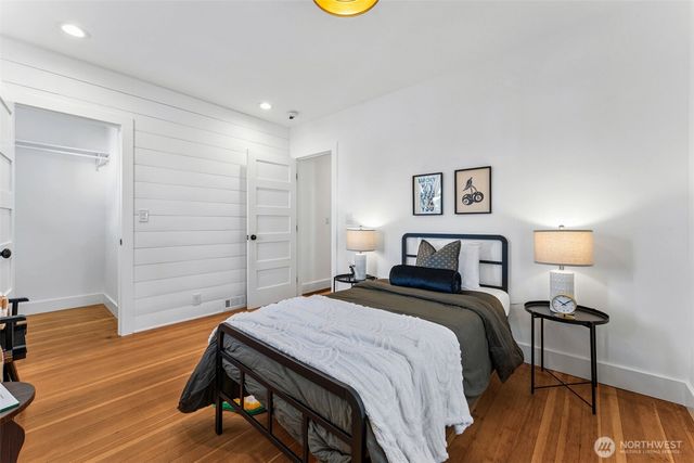 6010 49th Avenue SW, Seattle, WA 98136