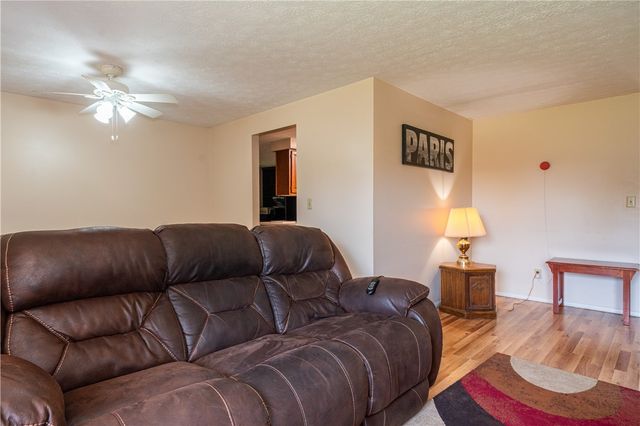 4200 Linchmere Drive, Clayton, OH 45415