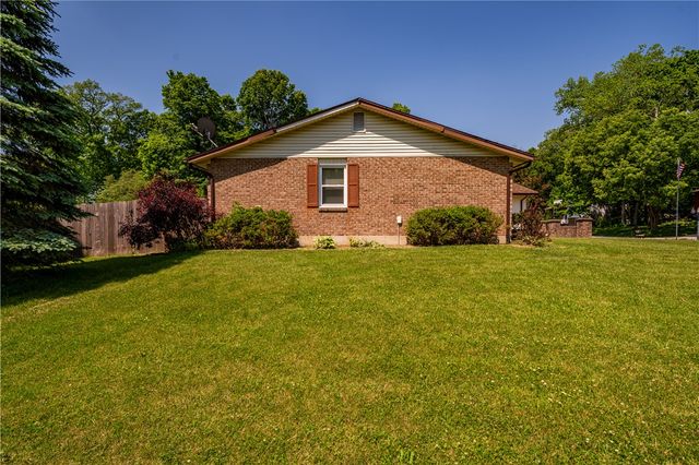 4200 Linchmere Drive, Clayton, OH 45415