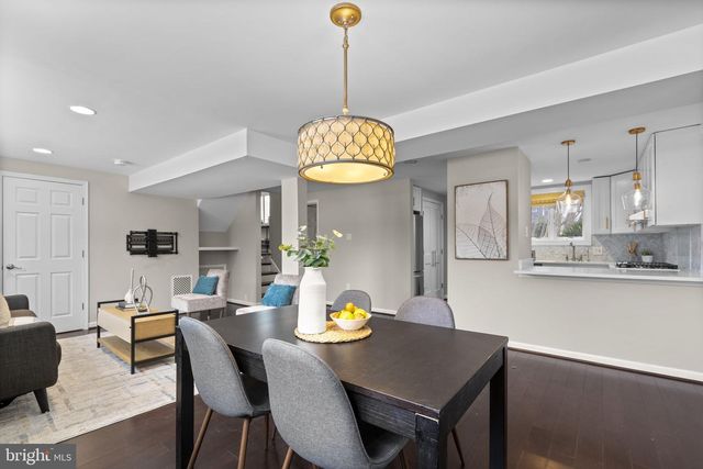 1022 CROTON DR, Alexandria, VA 22308