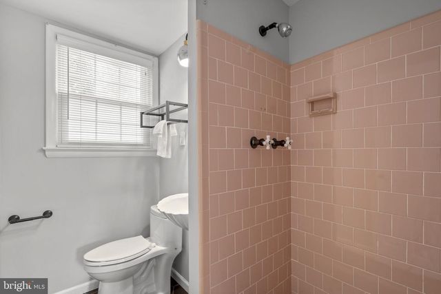 1022 CROTON DR, Alexandria, VA 22308