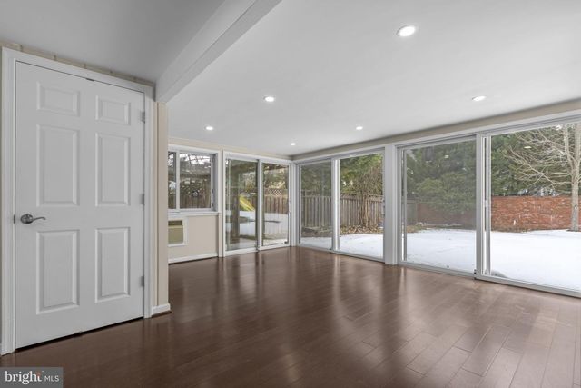 1022 CROTON DR, Alexandria, VA 22308