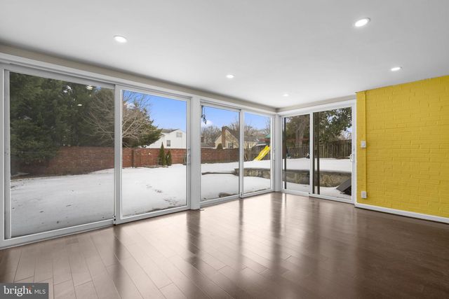 1022 CROTON DR, Alexandria, VA 22308