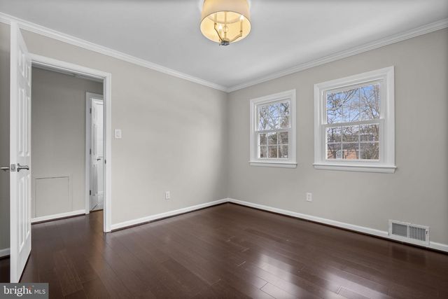 1022 CROTON DR, Alexandria, VA 22308