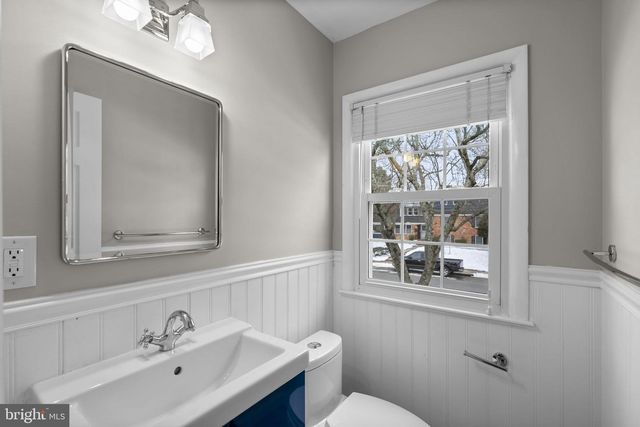 1022 CROTON DR, Alexandria, VA 22308