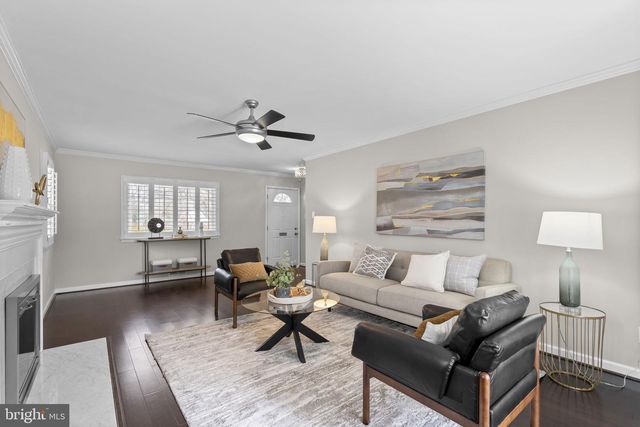 1022 CROTON DR, Alexandria, VA 22308