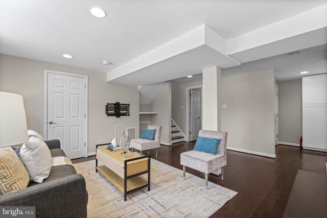 1022 CROTON DR, Alexandria, VA 22308