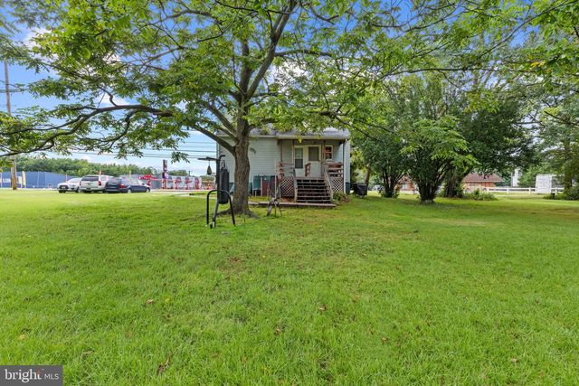 8000 FT SMALLWOOD RD, Baltimore, MD 21226